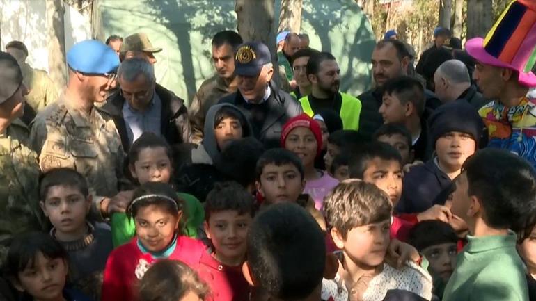 Azerbaycanlı doktorlardan duygulandıran mesaj Kardeşin kardeşe borcu olmaz