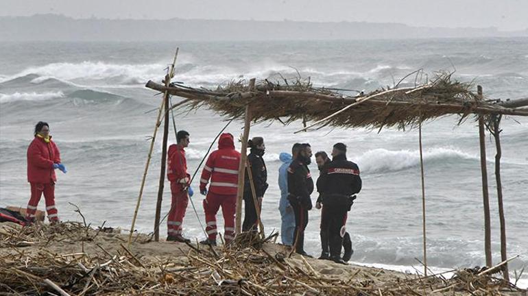 İtalya açıklarında göçmen teknesi battı: 58 ölü