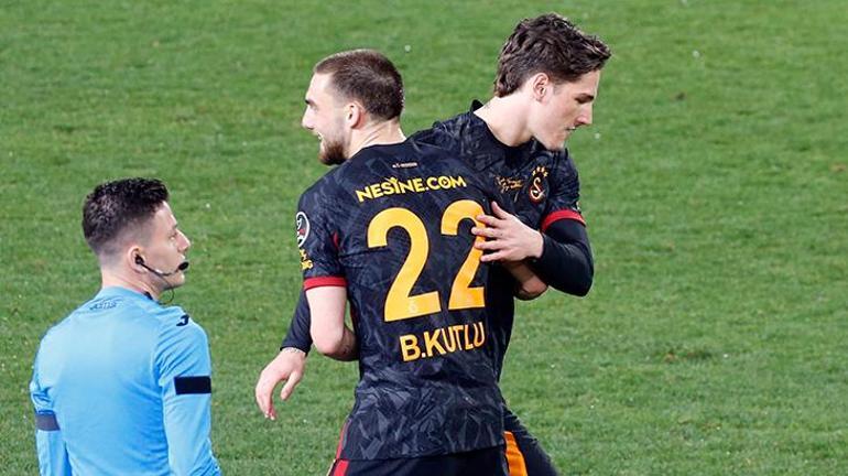 Nicolo Zaniolo, İtalyada manşetleri süsledi: Romalıları endişelendiren gol