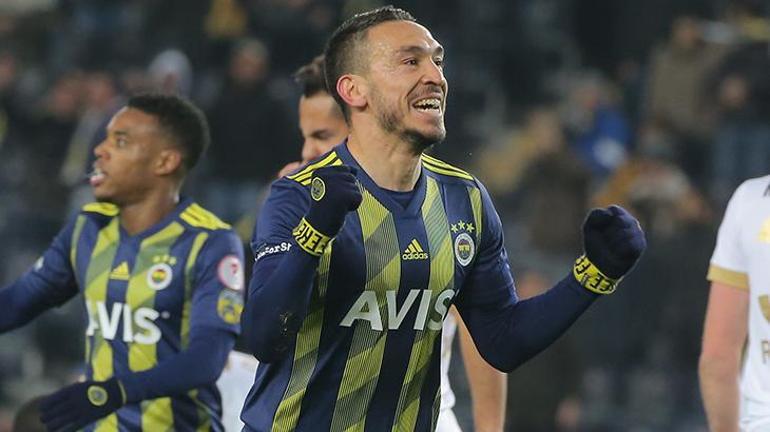 Fenerbahçede sürpriz gelişme Yeni transfer sessiz sedasız antrenmana çıktı