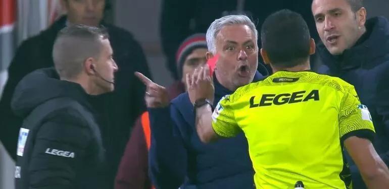 Jose Mourinhonun koltuğu sallanıyor Görevine son verilebilir