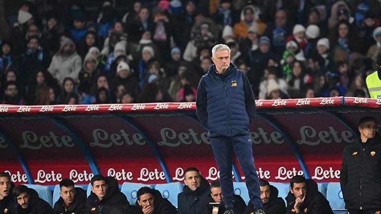 Jose Mourinhonun koltuğu sallanıyor Görevine son verilebilir