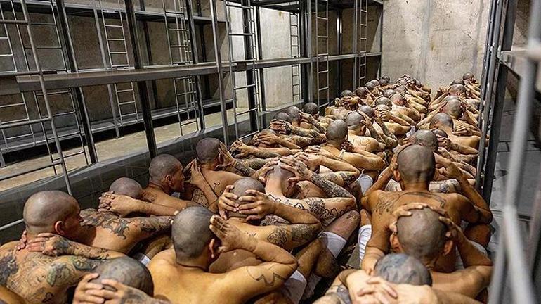 Mega Hapishanenin en ölümcül çetesi Sarı saçlı kadınlara tecavüz, erkeklere dayak ve ölüm