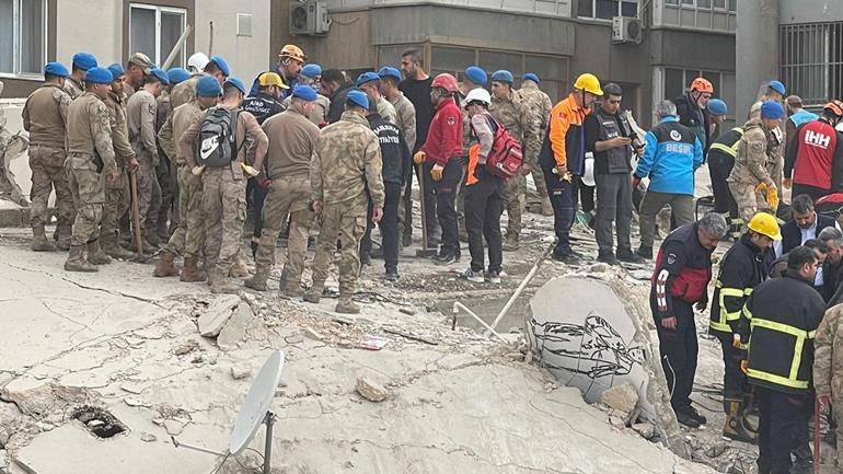 Şanlıurfada çöken binada arama- kurtarma çalışmaları sona erdi