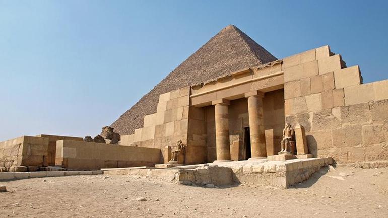En şiddetli depremde bile nasıl ayakta kaldı 4 bin 500 yıllık piramit detayı pes dedirtiyor