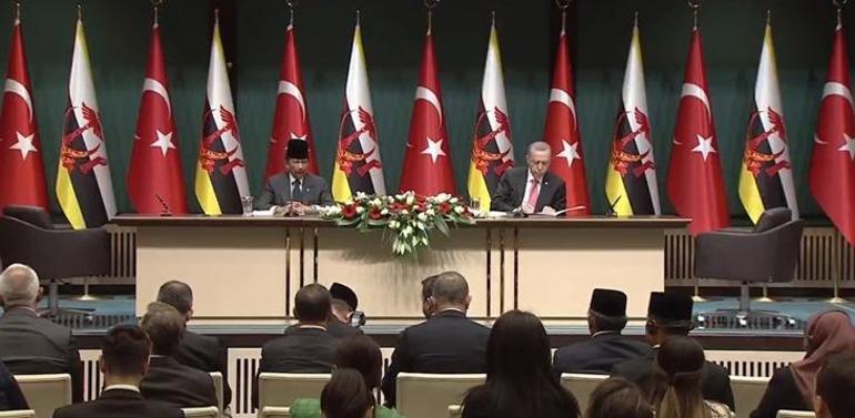 Brunei Sultanı Ankarada Erdoğan: Deprem sebebiyle gösterdikleri dayanışmayı asla unutmayacağız