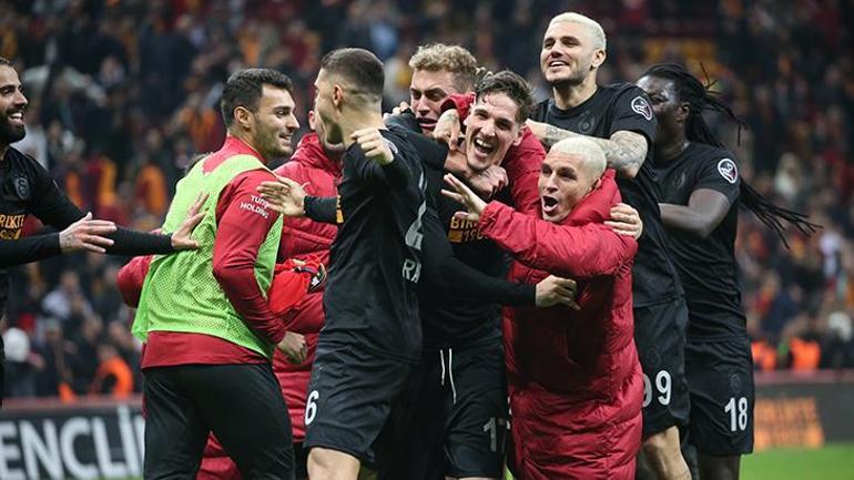 Galatasaray, Beşiktaşın rekorunu kırdı Okan Buruk tarihe geçti