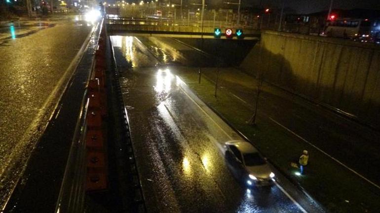 Meteorolojiden peş peşe uyarılar Şanlıurfada okullar tatil edildi