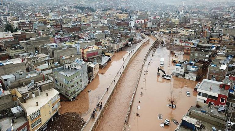 Son dakika... Şanlıurfa ve Adıyamanı sel vurdu 14 kişi hayatını kaybetti
