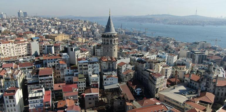 Bu hızla bu iş zor İstanbulda orta hasarlı binalara bile dokunulmamış