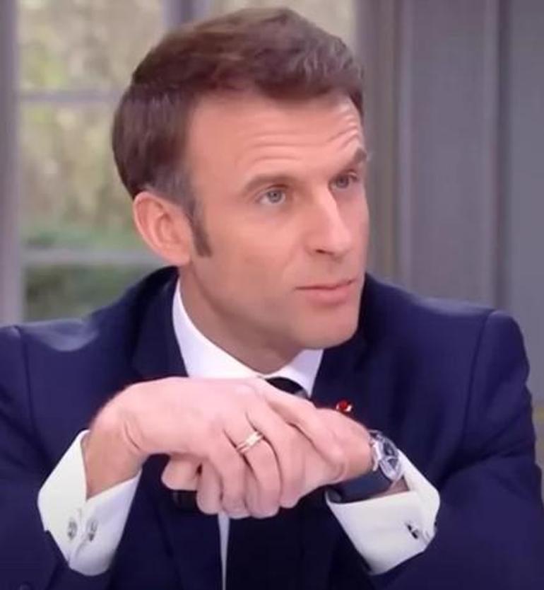 Macron fena pot kırdı Kameralar çekince panikledi, apar topar sakladı