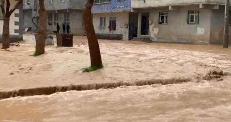 Şanlıurfada sağanak yağış Valilik uyardı