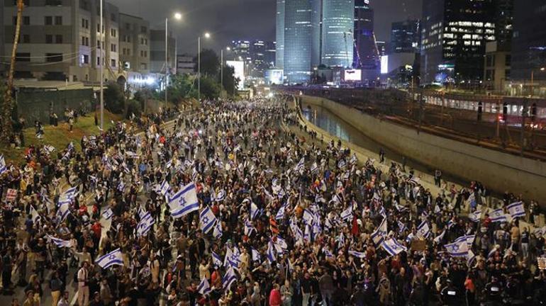 İsrailde yargı reformu tartışmaları durmuyor Netanyahu görevden aldı