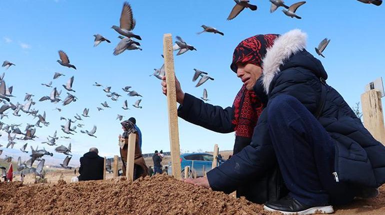 Depremde oğlu sayesinde hayatta kalan anne, yaşadığına sevinemedi