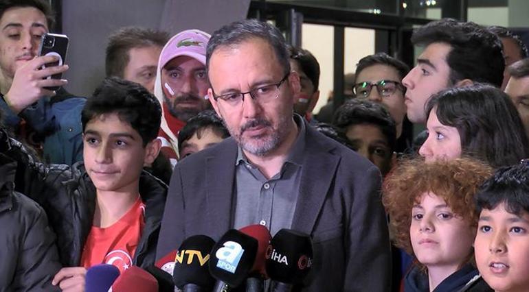 Bakan Kasapoğlu Bursa’da depremzedelerle iftar yaptı