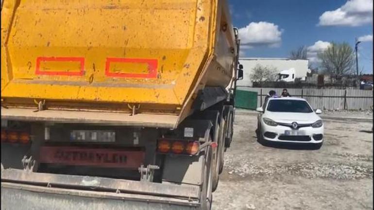 Ümraniyede hafriyat kamyonu terörü  Ehliyeti iptal edildi