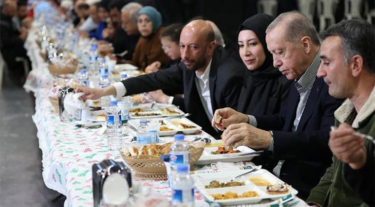 Erdoğan: Bölücülere cesaret aşılayanlara hak ettikleri dersi vermenizi bekliyorum
