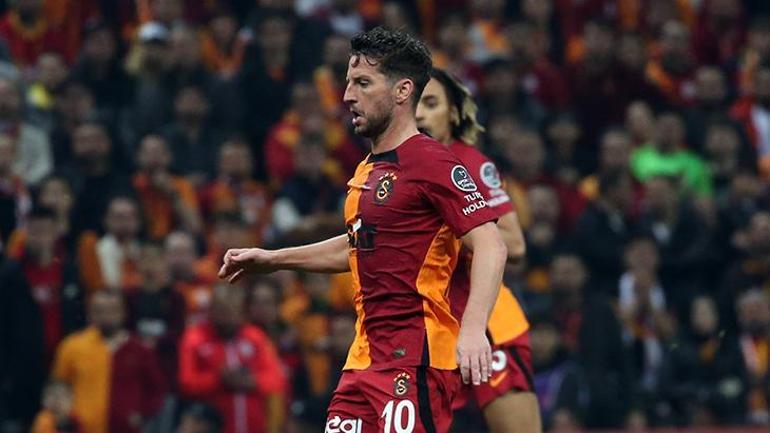 Galatasarayda galibiyetin gizli kahramanını açıkladı En iyi performansı
