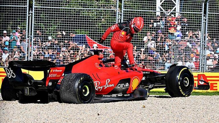 Formula 1de olaylı yarış Avustralya Grand Prixsinde ortalık karıştı, kırmızı bayraklar havada uçuştu