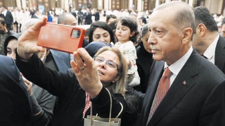 İlk teslimat Cumhurbaşkanı Erdoğan’a yapıldı Togg satışında kredi detayı