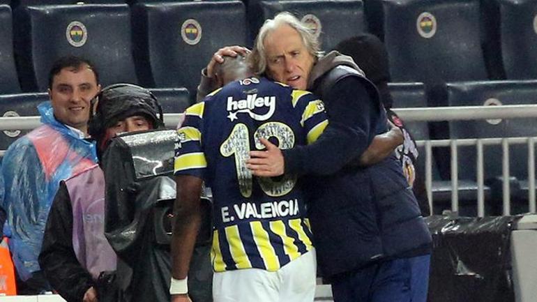Jorge Jesus, Fenerbahçe taraftarlarına isyan etti İrfan Can Kahveci soyunma odasına gitmek istedi, zor sakinleştirdi