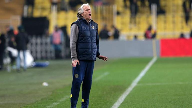 Fenerbahçe-Kayserispor maçı sonrası olay sözler: Çok bekler Yine hocası kesecek