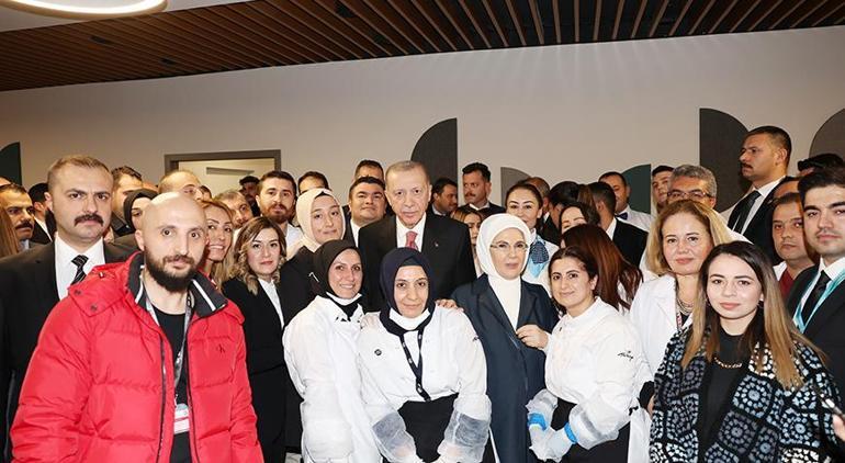 Erdoğandan 2 müjde birden  Sağlık çalışanlarına atama ve yeni şehir hastanesi