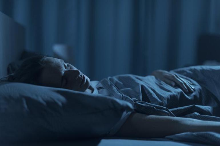 Günde 9 saatten fazla uyuyanlarda büyük risk 2 kat artıyor