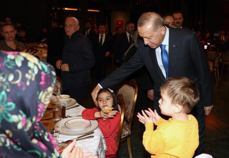 Erdoğan: Koltuk kavgasına tutuşanları tarih unutmaz, millet de affetmez