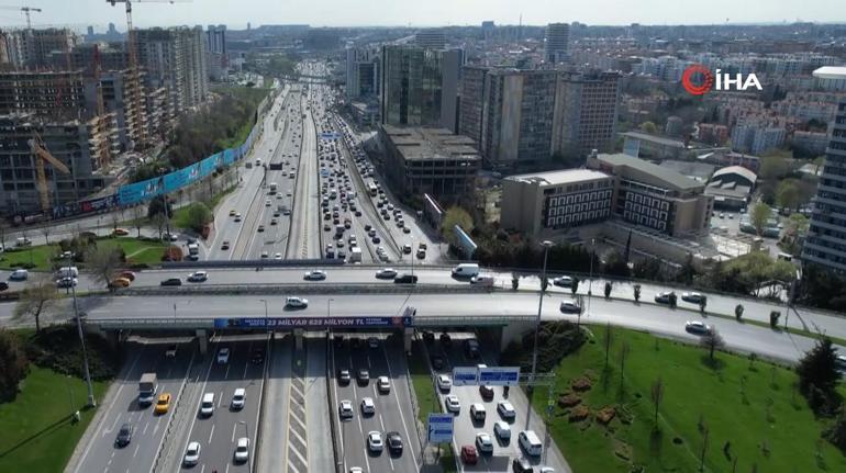 İstanbulda bayram trafiği Kaçış başladı