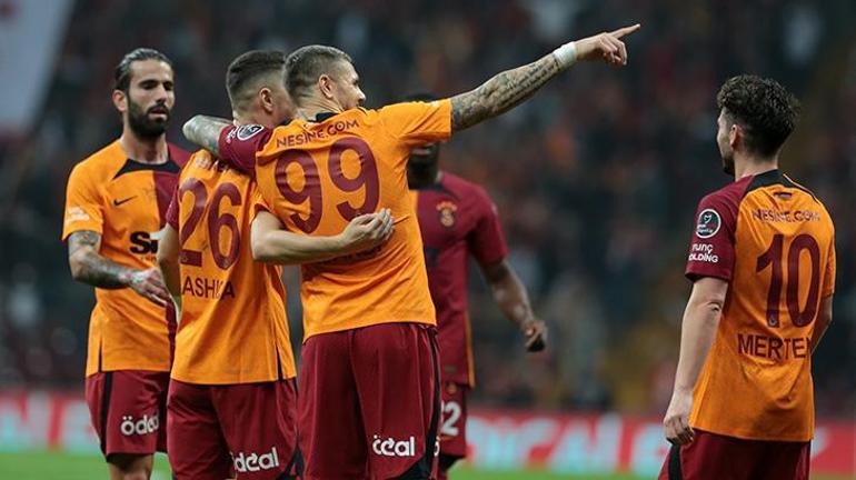 Galatasaraya övgüler yağdı: Abarttılar Gövde gösterisi