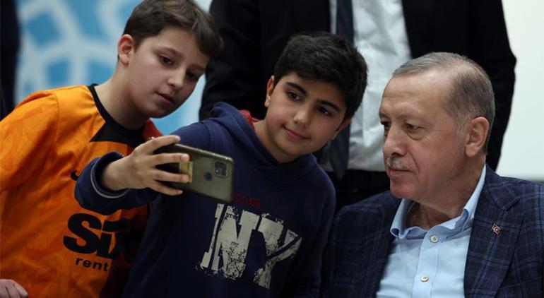Cumhurbaşkanı Erdoğan: Adaylarını bile kavgasız belirleyemediler