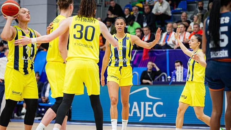 Kadınlar Euroleaguede şampiyon Fenerbahçe Çukurova ikinci oldu
