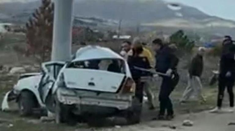 Afyonkarahisarda feci kaza Şevval ve Meryemden kahreden haber