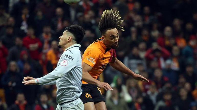 Galatasaraydan flaş transfer planı Sacha Boeyun alternatifi belli oldu