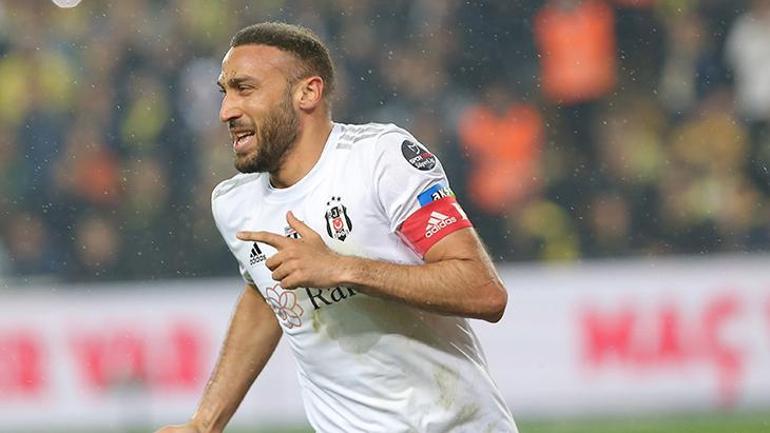 Beşiktaştan flaş transfer hamlesi Meksikalı santrfor gündeme geldi