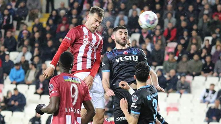 Sivasspor-Trabzonspor maçı sonrası sert eleştiri: Bjelica da şaşırmıştır Psikiyatrist bulması gerek