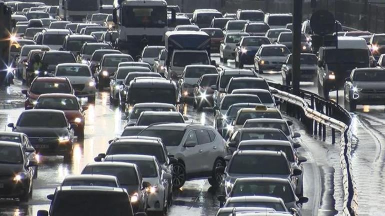 İstanbul trafiğinde bayram yoğunluğu