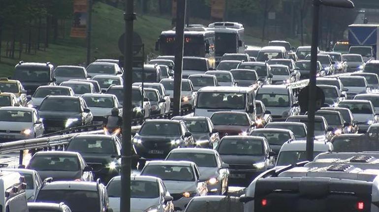 İstanbul trafiğinde bayram yoğunluğu