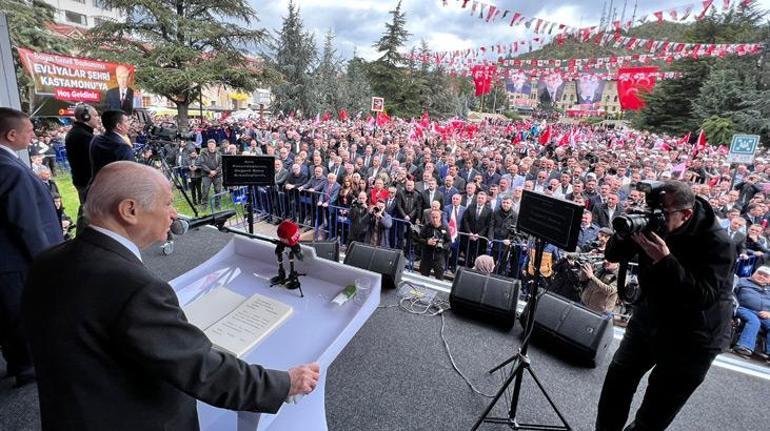 Bahçeliden İmamoğlu ve Yavaş çıkışı: Ahlaken koltuklarından düştüler