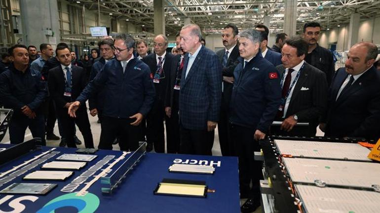Cumhurbaşkanı Erdoğandan Togg üretimi açıklaması: 3 dakika 1 araç üretiliyor