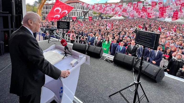 Bahçeliden İmamoğlu ve Yavaş çıkışı: Ahlaken koltuklarından düştüler