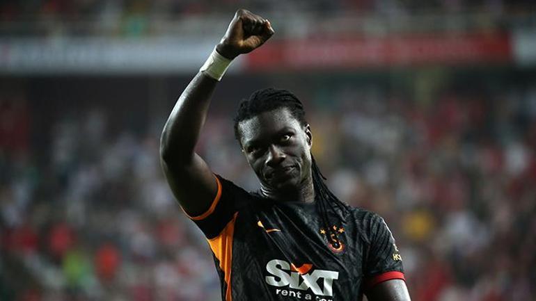 Galatasaraydan Bafetimbi Gomis kararı Okan Buruk, Erden Timur ve Dursun Özbek toplantı yaptı