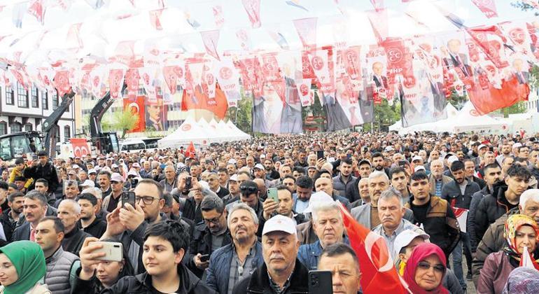 Etnik ve mezhep kışkırtıcılığıyla suçladı