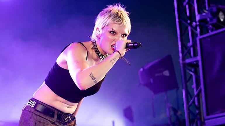 Sıkıysa Iskala 9: Depeche Mode, Cassyette, Rosalía