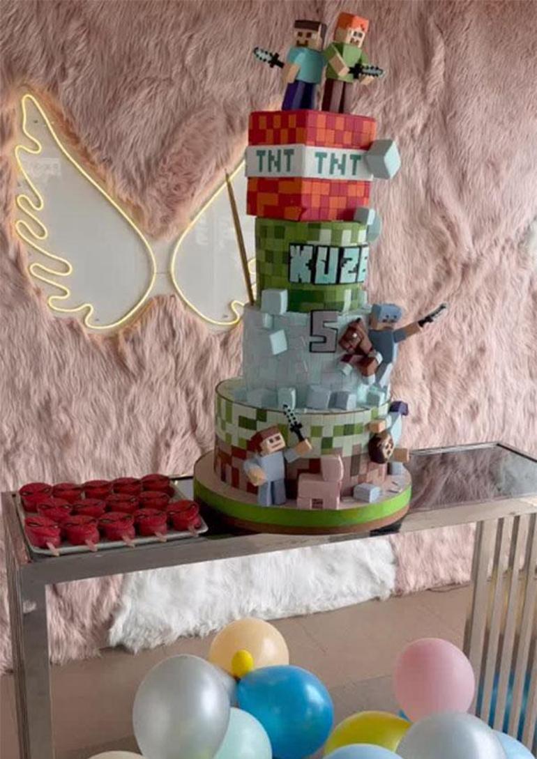 Özcan Denizin oğlu 5 yaşına bastı Doğum günü pozlarını Samar Dadgar paylaştı