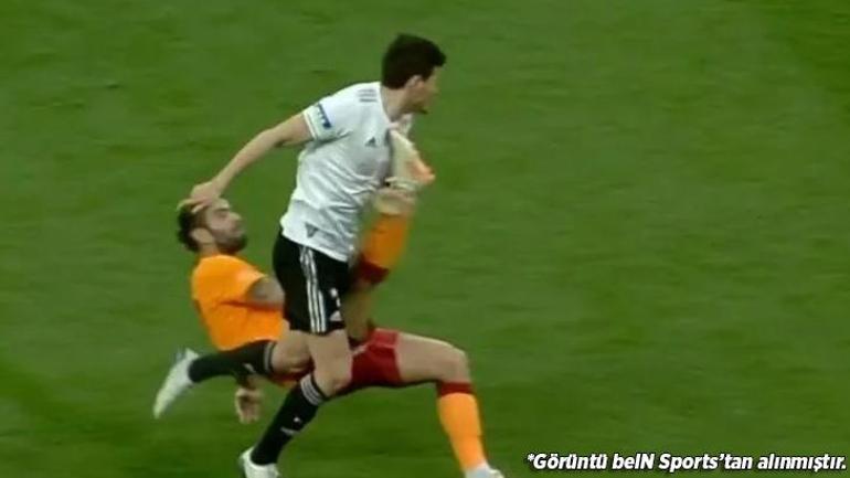 Beşiktaş-Galatasaray derbisinde tartışma yaratan pozisyonlar Pozisyon kırmızı kart mı Penaltı var mı Tek tek açıkladı