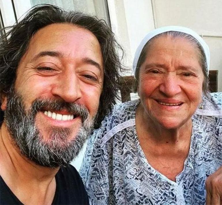 Fettah Can konserinde Aytaç Şaşmaz ile Sümeyye Aydoğan sürprizi