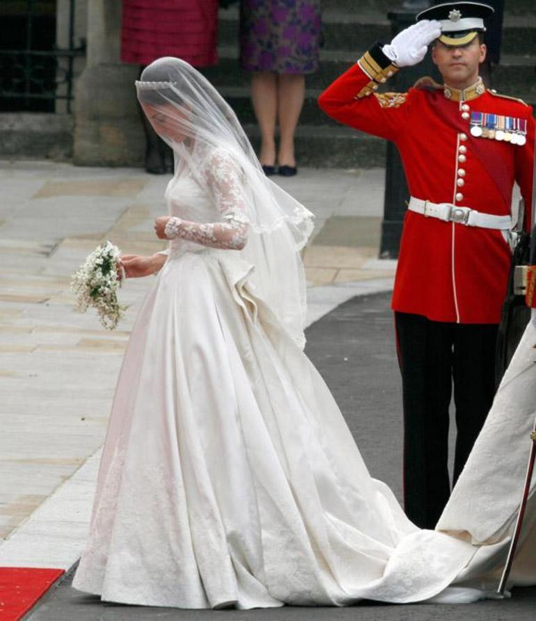 Meghan Markle yıllar önce Kate Middleton ile ilgili blog yazmış