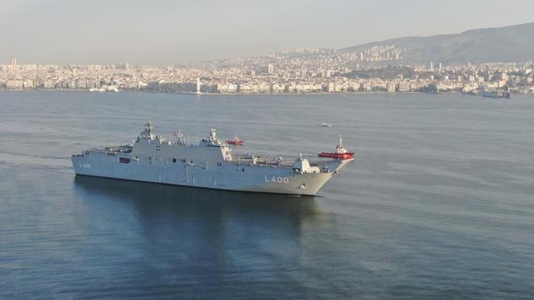 TCG Anadolu İzmirde